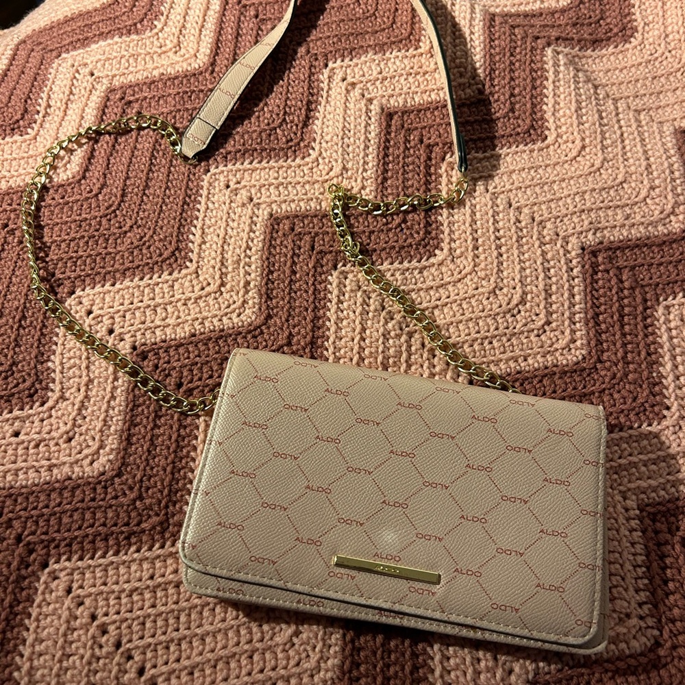 BLUSH CROSSBODY